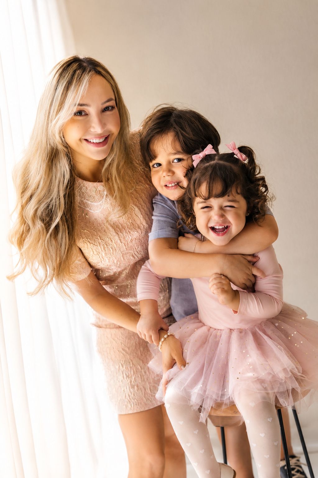 Danielle Marques com os filhos